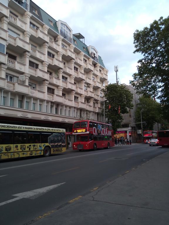 The Most Central Skopje Apartment Exterior foto