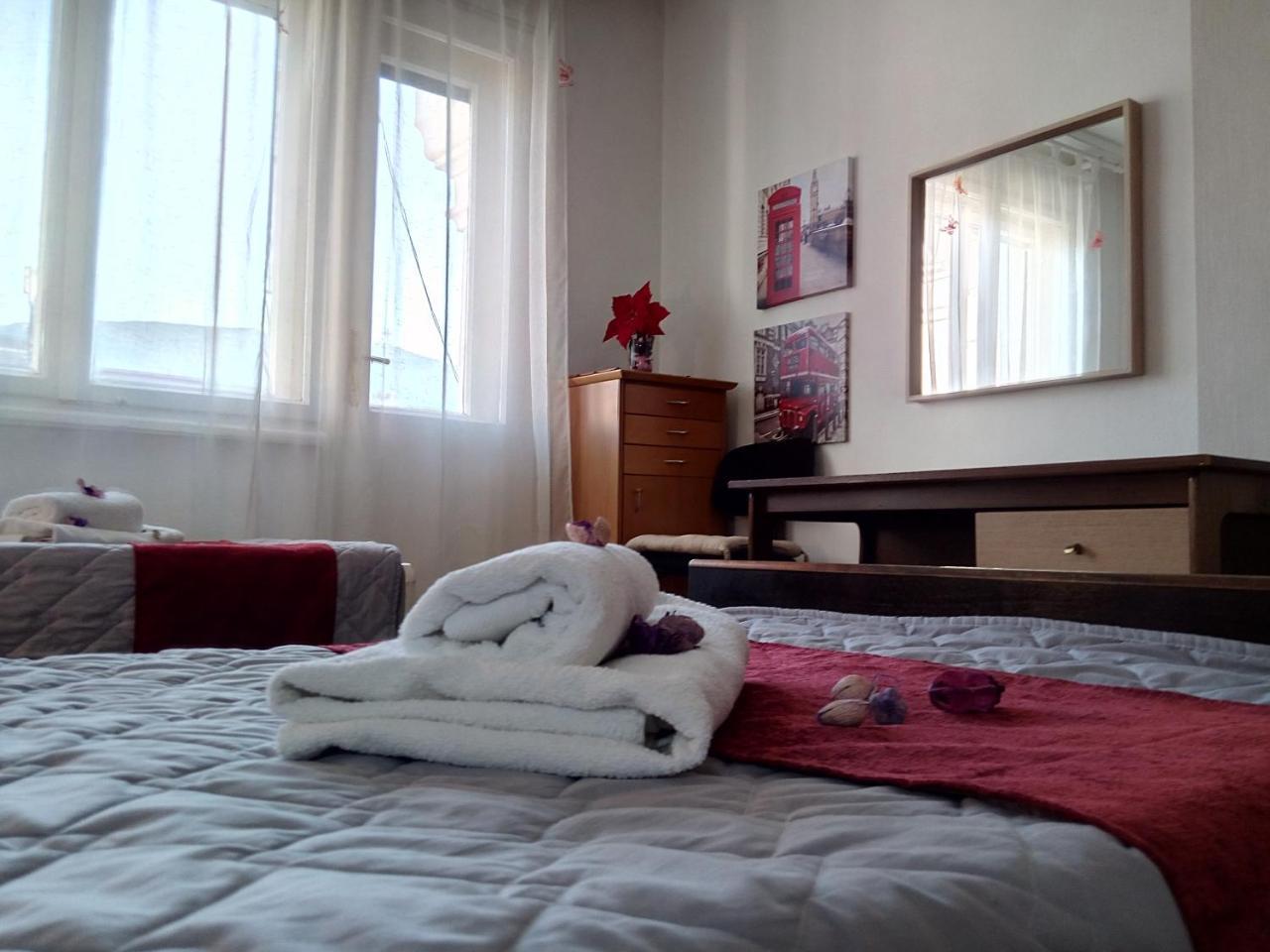 The Most Central Skopje Apartment Exterior foto