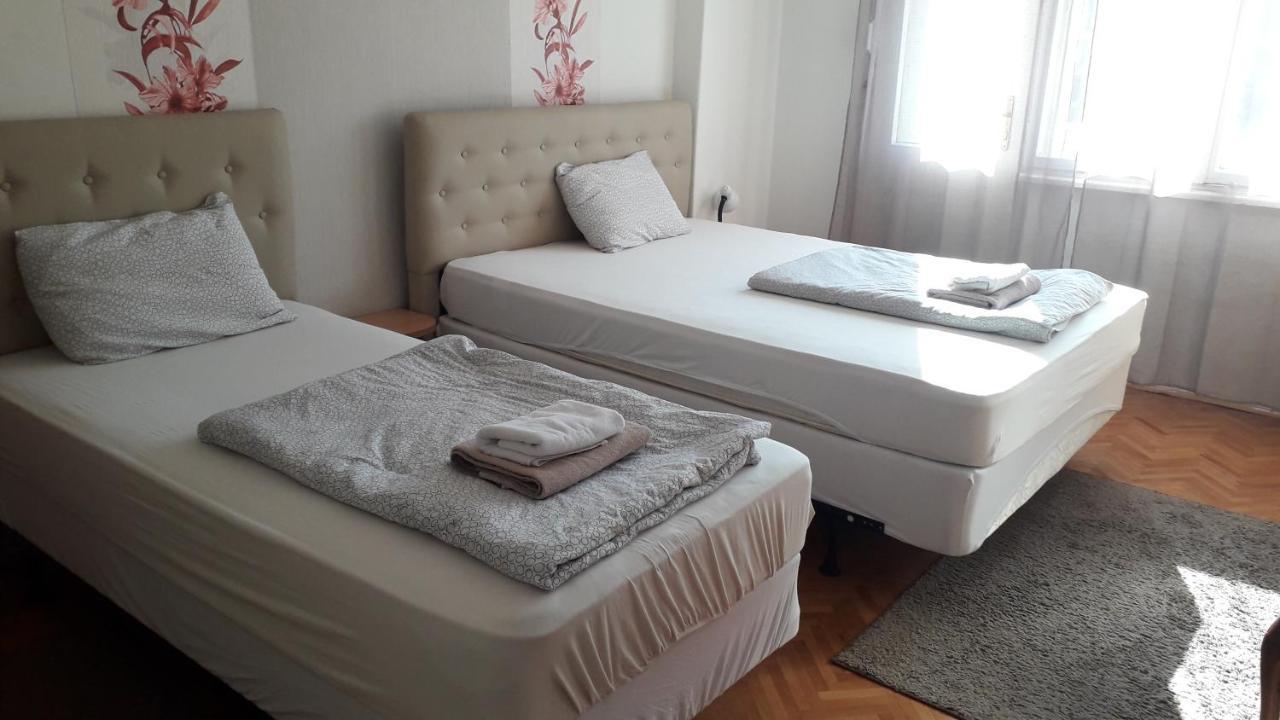 The Most Central Skopje Apartment Exterior foto